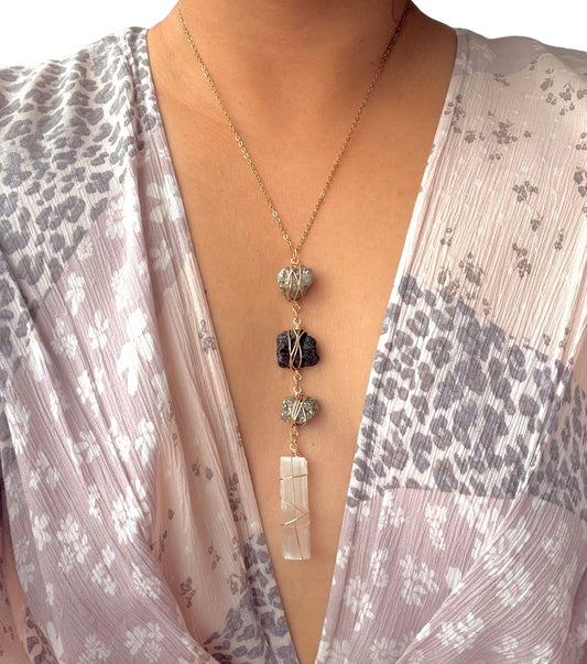 Collar de piedras engarzadas💫