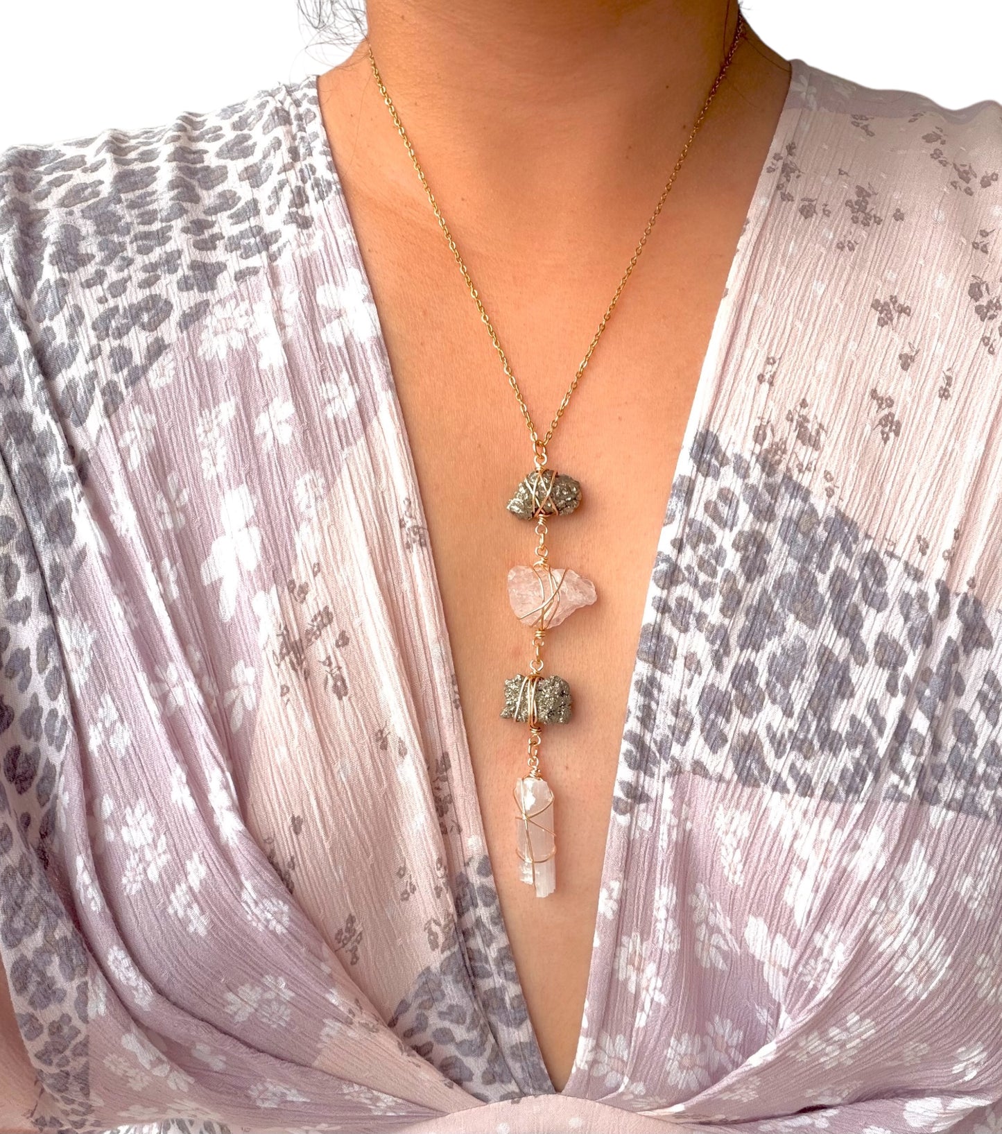 Collar de piedras engarzadas💫
